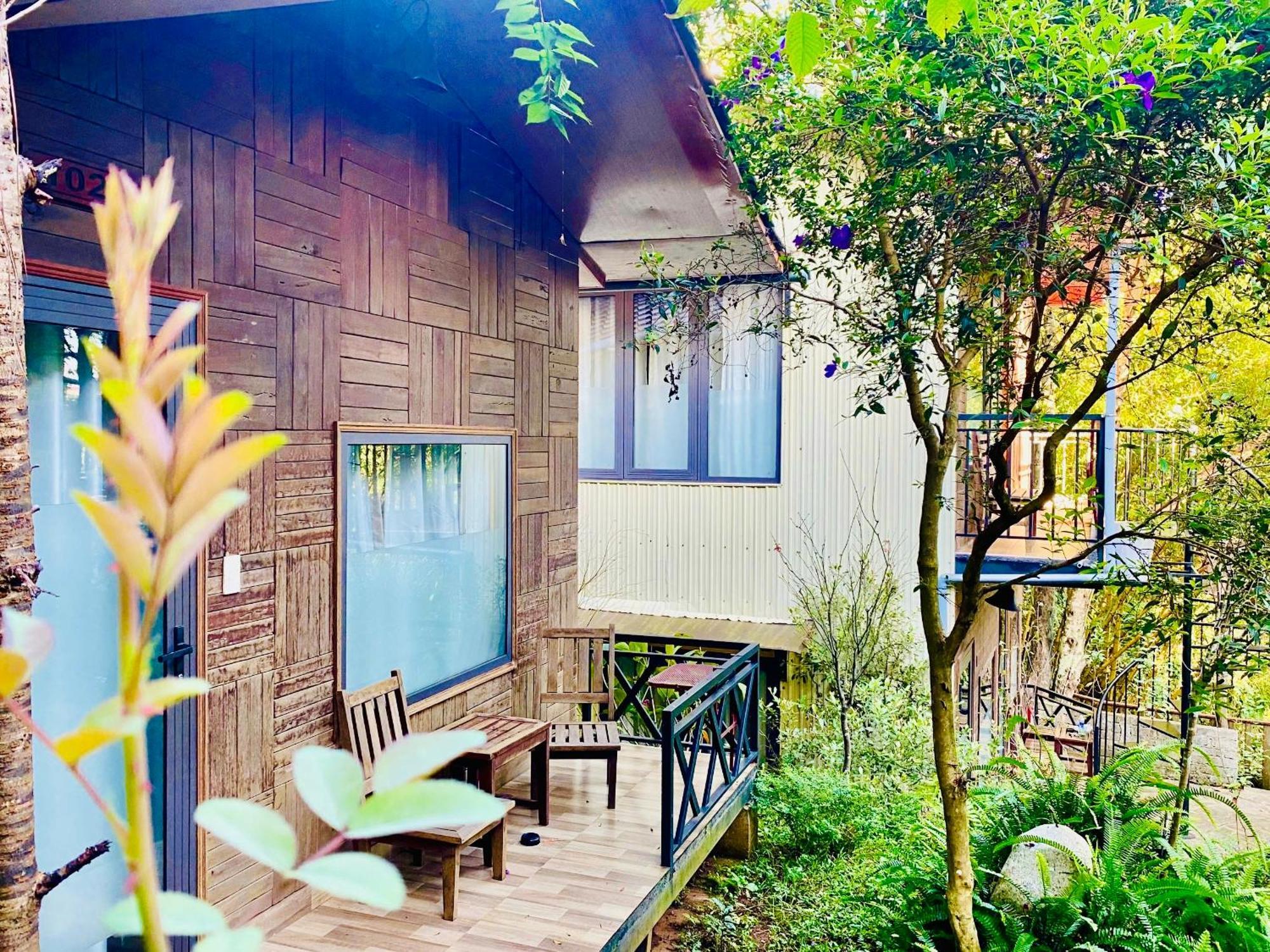 Bazan Home - Hotel & Bungalow Pleiku Exterior foto